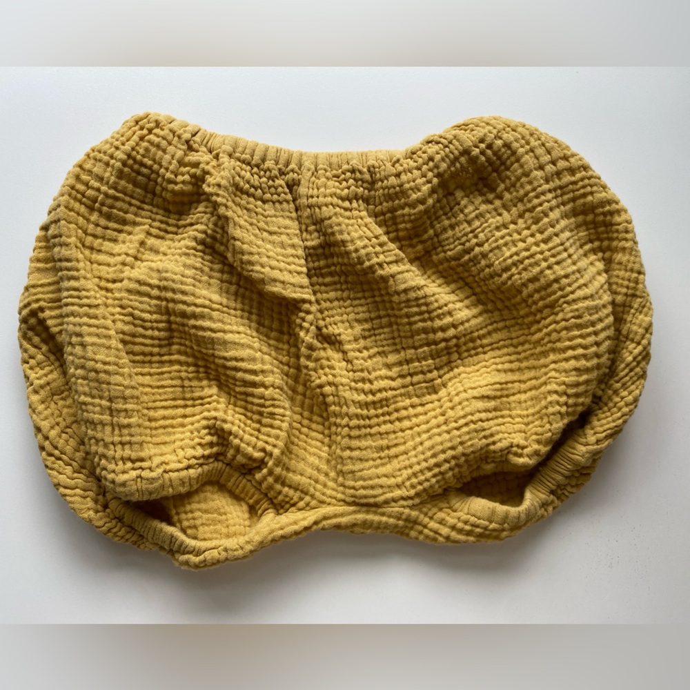 Wild Wawa Textured Mustard Yellow Shorts/Bloomers / Size 12-18m / VGUC